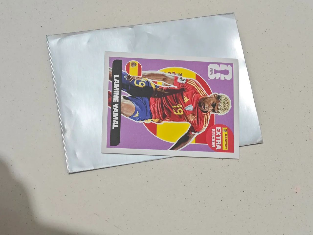 Figurinha legend lamine yamal bordo copa 2026+brindes - Foto 3
