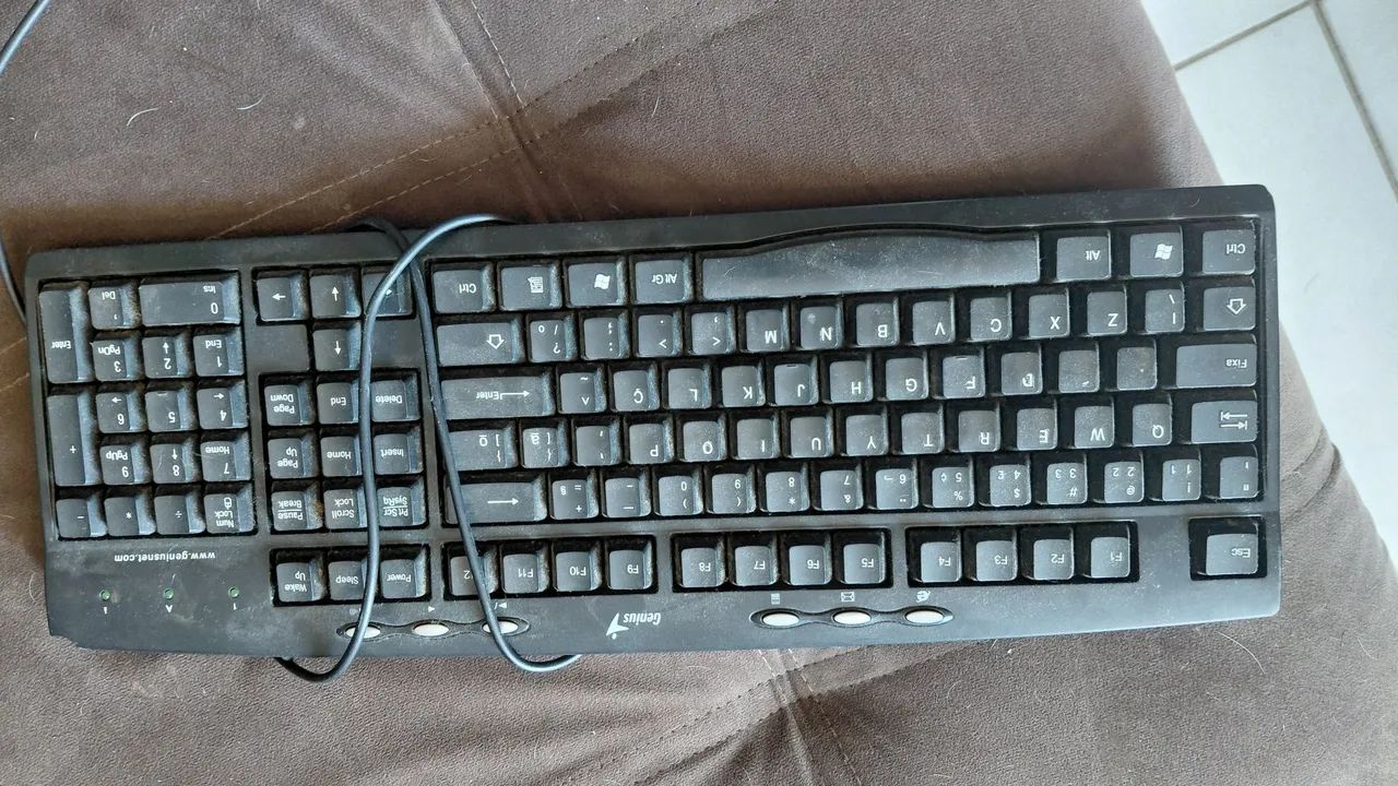 ? TECLADO PARA PC À VENDA