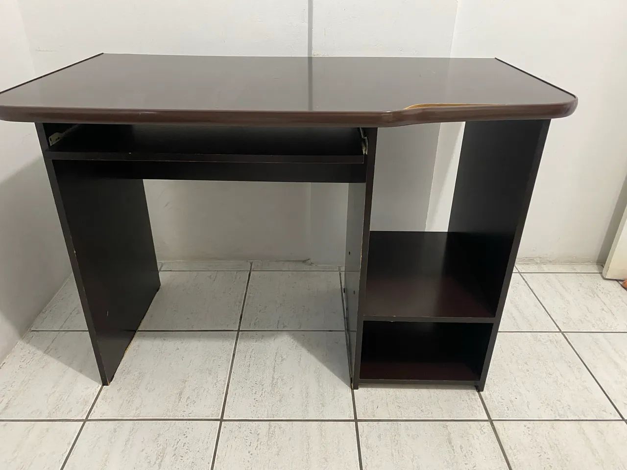 Mesa para Computador/Escritório com Bandeja para Teclado