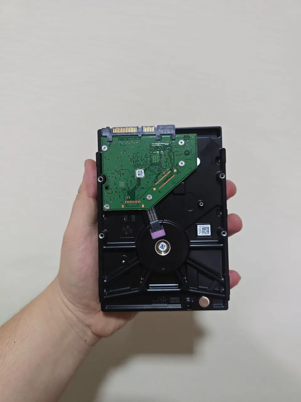HD 4TB SEAGATE SKYHAWK  - Foto 3