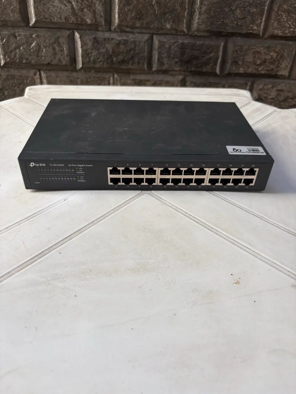 SWITCH TP LINK TL-SG1024D 