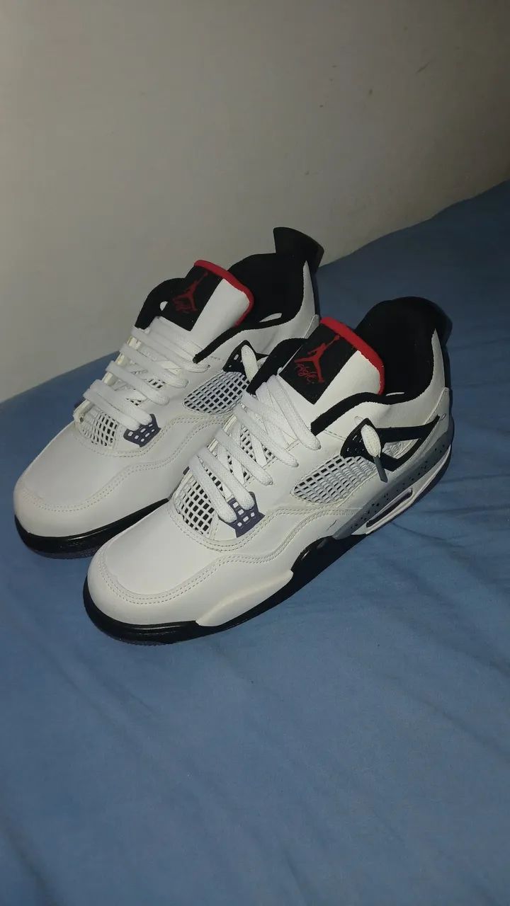 Air Jordan 4