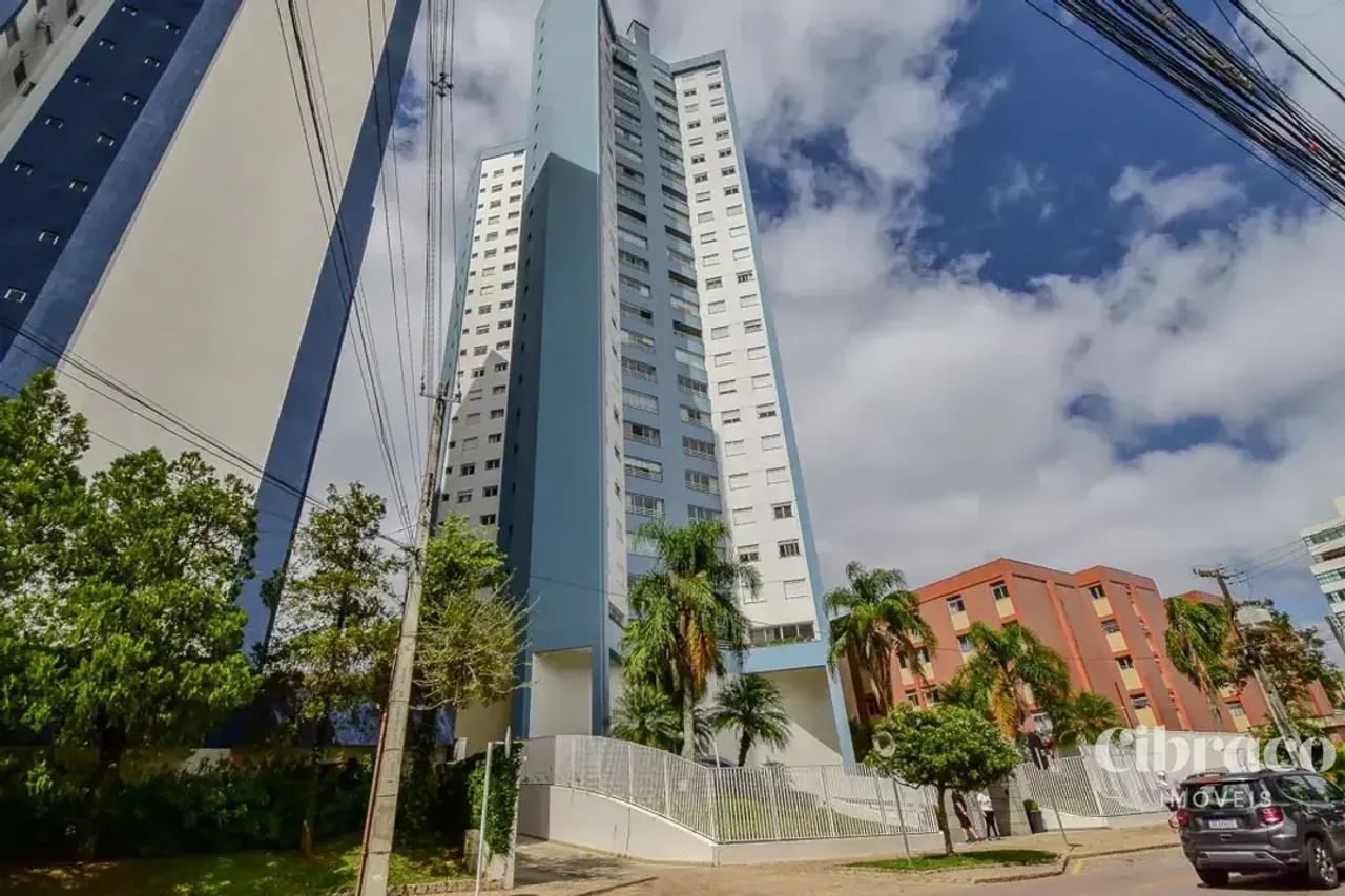 Apartamento à venda no Cristo Rei com 3 quartos e 181,90m² - Edifício Santos Dumont