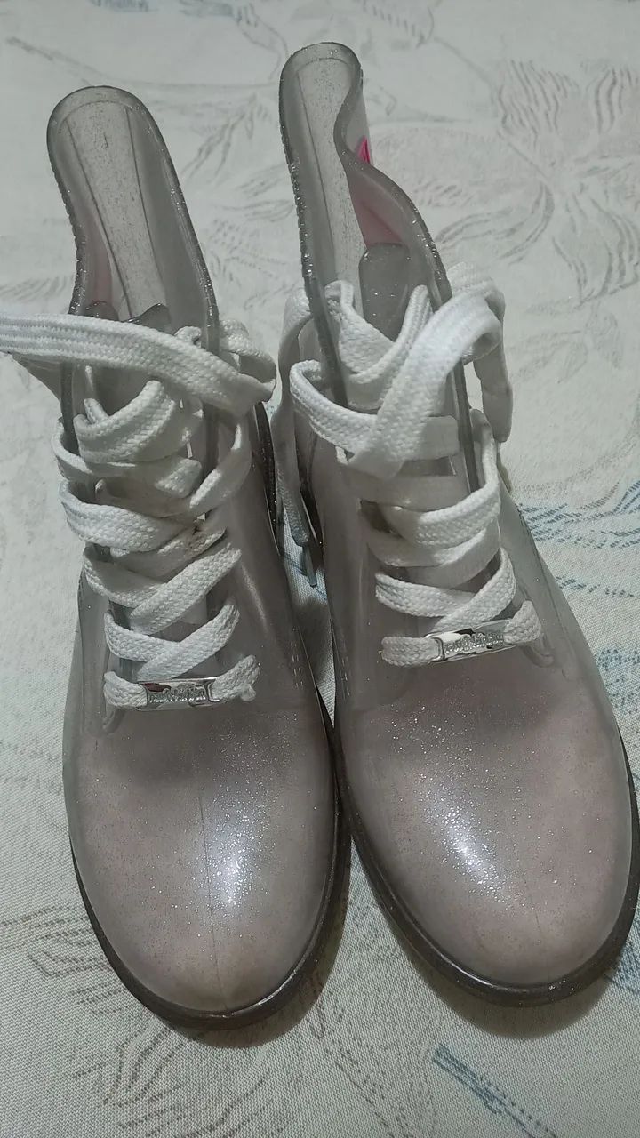 Bota tipo galocha molequinha 34