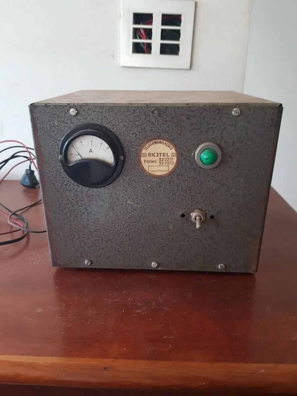 Antigo Transformador Regulador de Voltagem para TVs Antigas