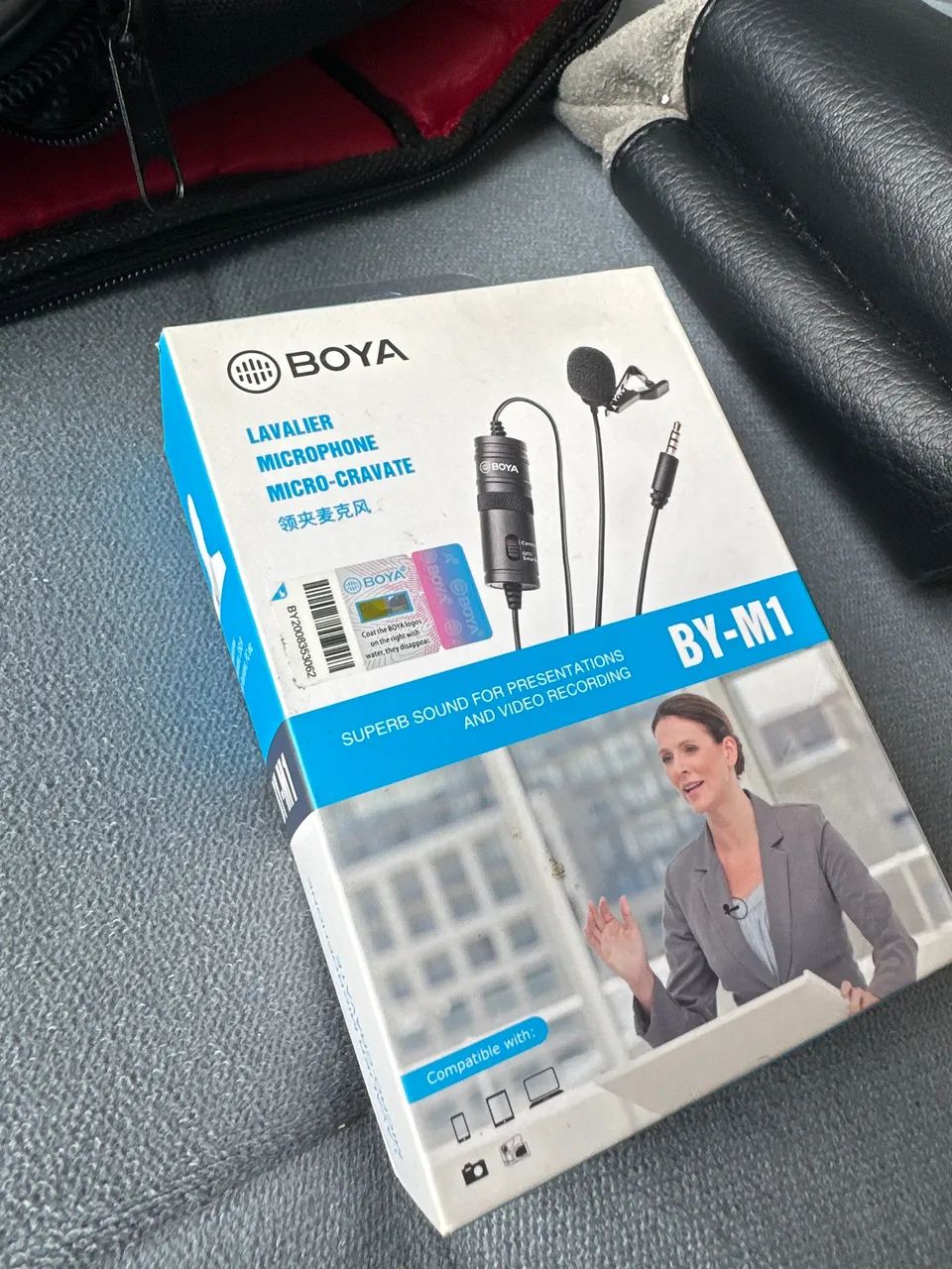 Microfone boya de lapela 