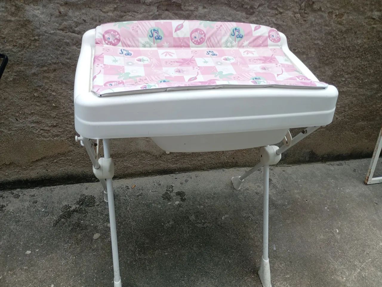 Vendo banheira com suporte 