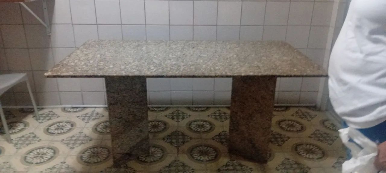 Mesa de granito com pes de granito 1,60 - Foto 2