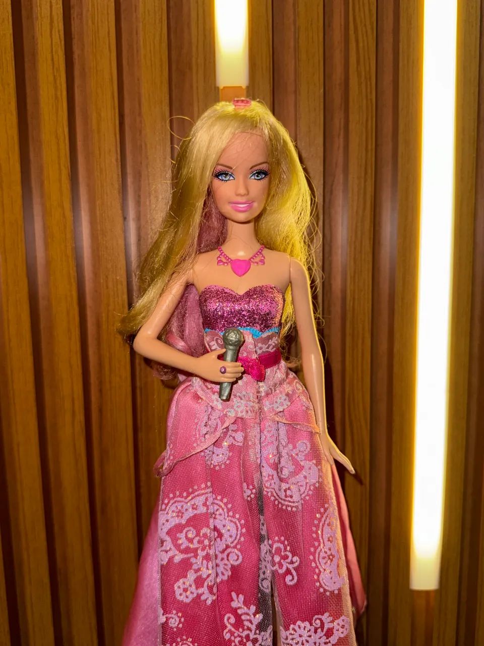 Barbie Tori - A Princesa e a Popstar (Funcionando)