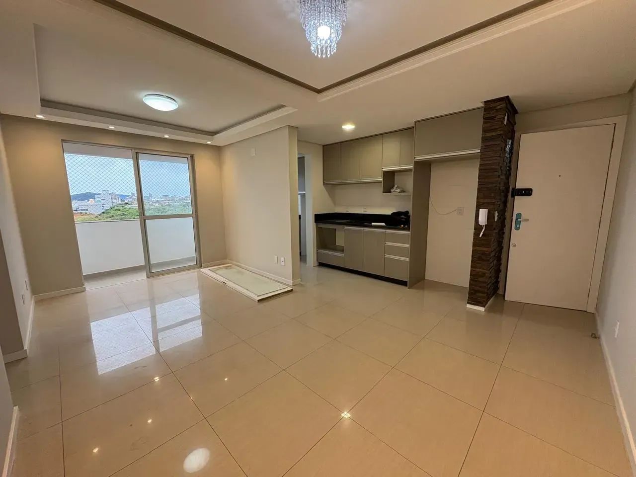 Apartamento 3 dormitórios - Res. Capri
