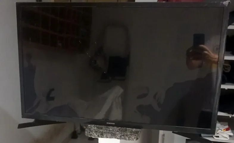 Tv Samsung 32 Polegadas Led com Tela trincada