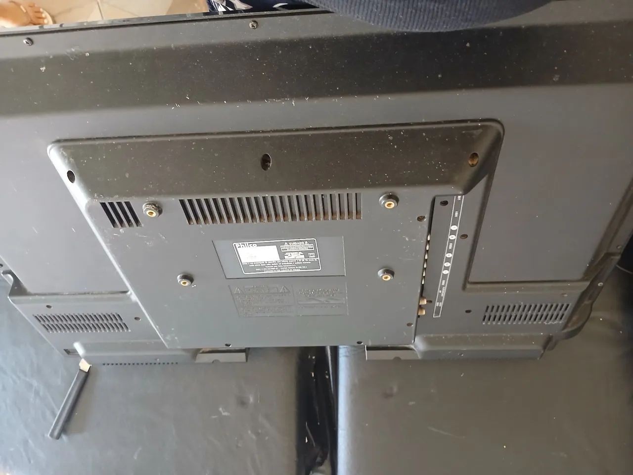 Vendo tv 32 polegadas nao é smart