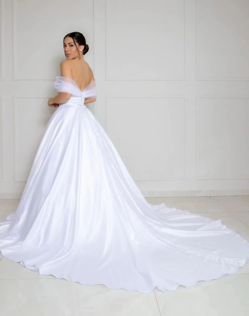 Vestido de noiva com cauda - Foto 2
