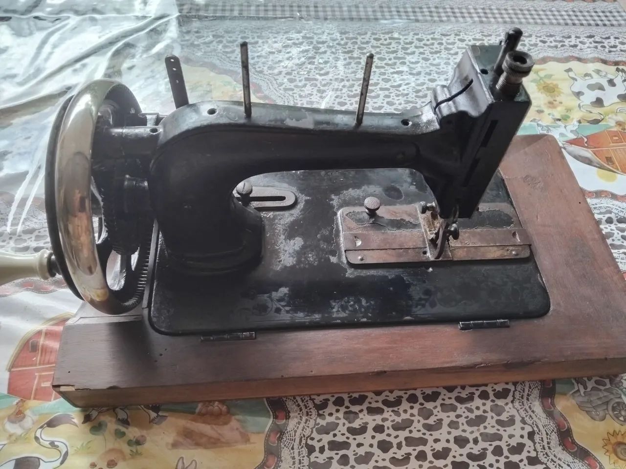 Maquinna de costura a manivela 65570205355010125