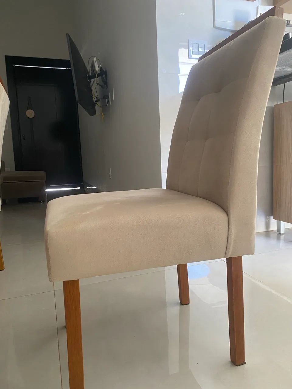 Mesa de jantar com 6 cadeiras - Foto 3