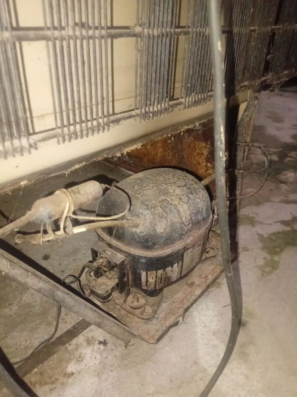 Vendo motor de geladeira  - Foto 2