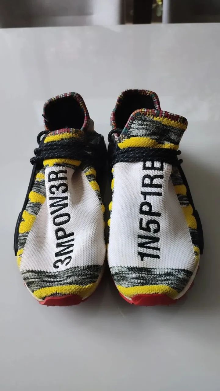 Tênis Adidas Pharrell Willians