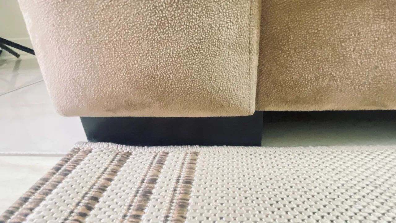 Lindo sofá de suede  - Foto 2