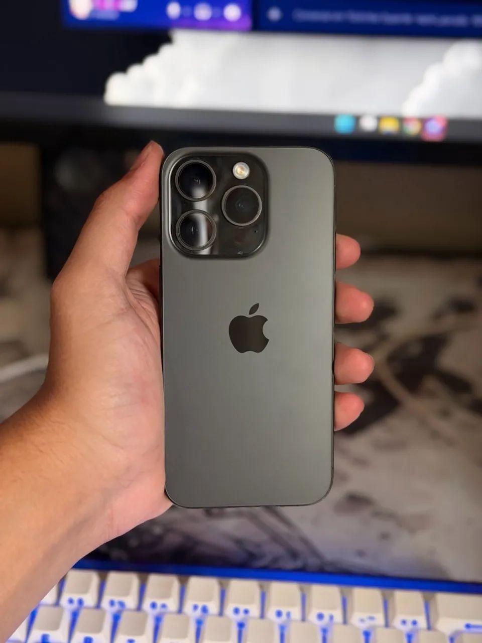 iPhone 15 Pro - Foto 3