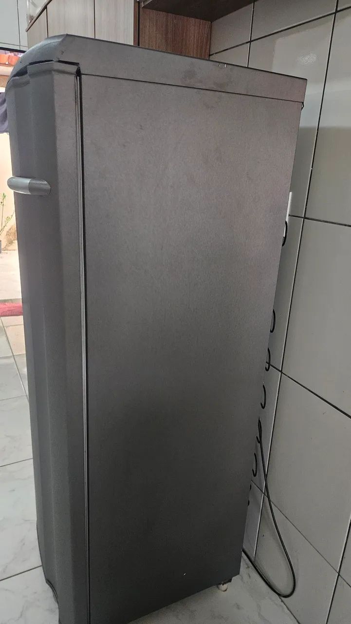 Freezer vertical eletrolux  - Foto 3