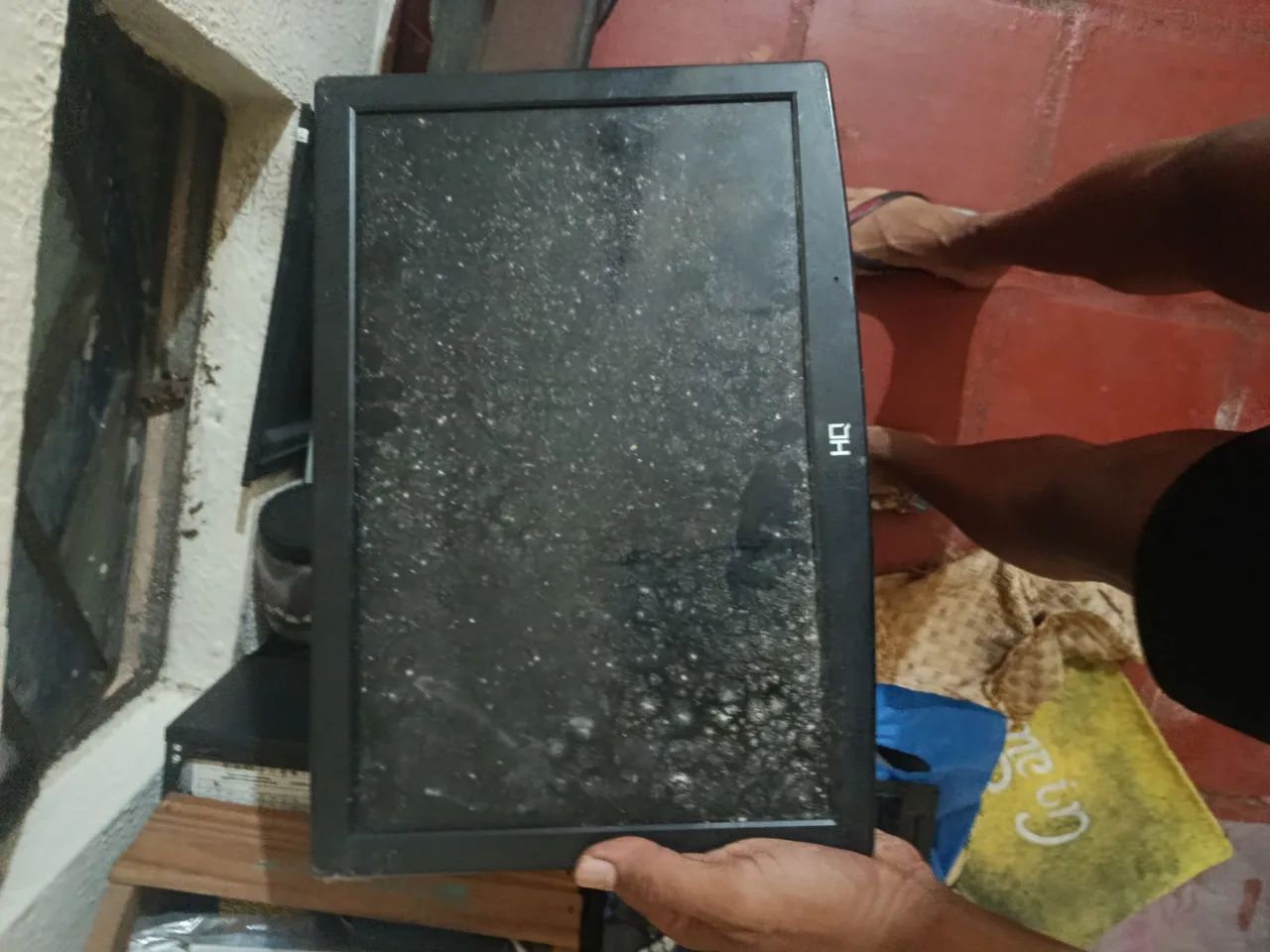 Sucatas monitores, aceito ofertas  - Foto 2