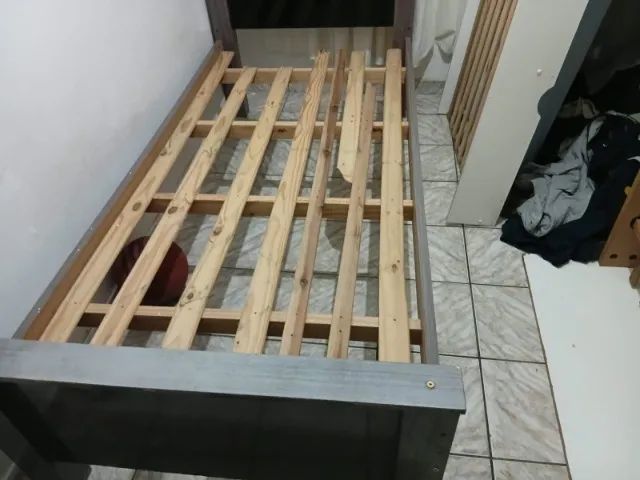 CAMA DE SOLTEIRO