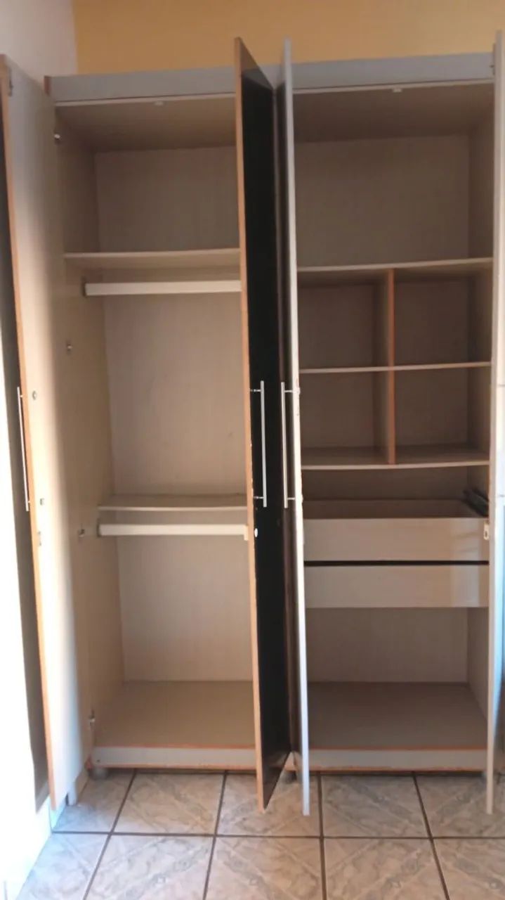 Guarda Roupas - Foto 2