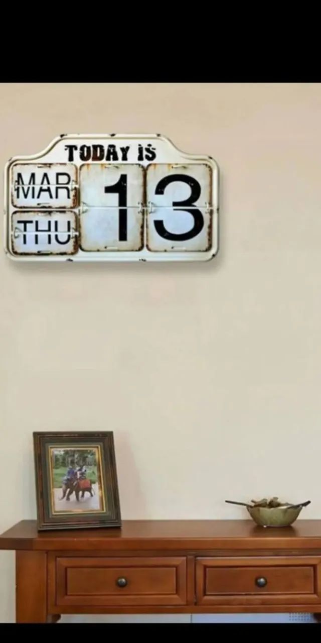 CALENDÁRIO ANTIGO EM LATÃO  - Foto 3