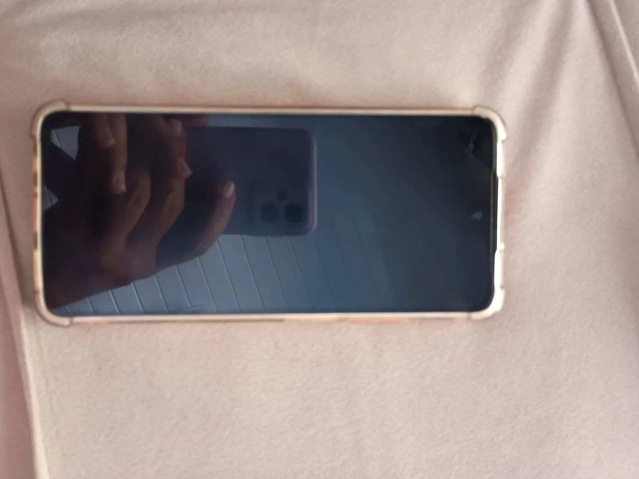 VENDO MOTOROLA G35 VERMELHO, 5G, 256G - Foto 4