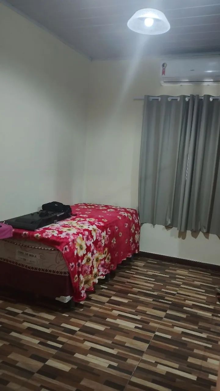 Vendo ou Troco casa com piscina  - Foto 2