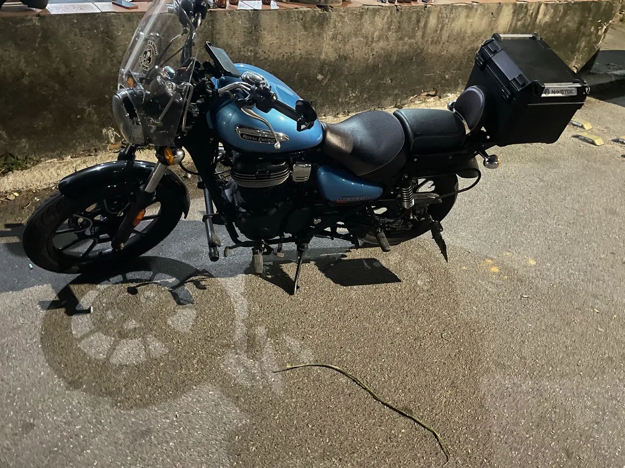 Moto bem cuidada com acessórios  - Foto 3
