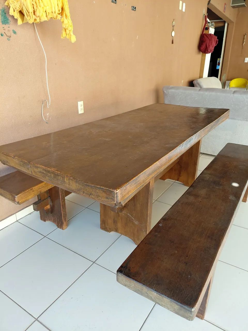 Mesa madeira com bancos  - Foto 2