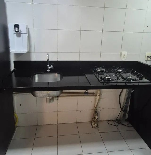 Bancada de granito com Pia e cooktop