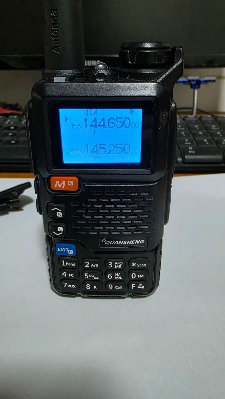 Rádio Quansheng UV 5Rplus