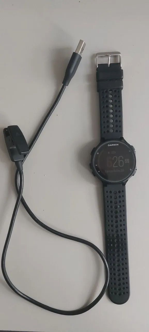 Garmin Forerunner 735xt em bom estado