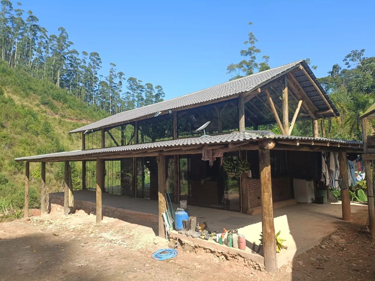 LINDO SITIO COM 6,19 ALQUEIRES EM CONCEIÇÃO DO CASTELO ES.