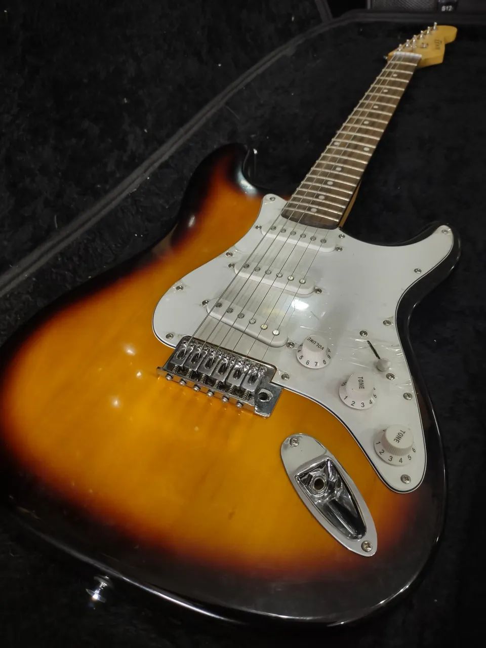 Guitarra Rock By Condor Stratocaster PRECINHO