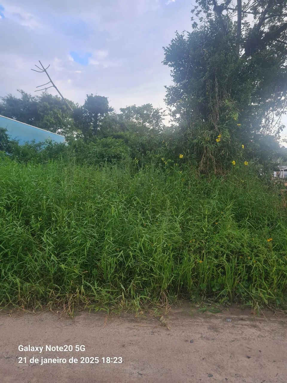 Vendo ou troco terreno proximo ao centro de Itapoá 