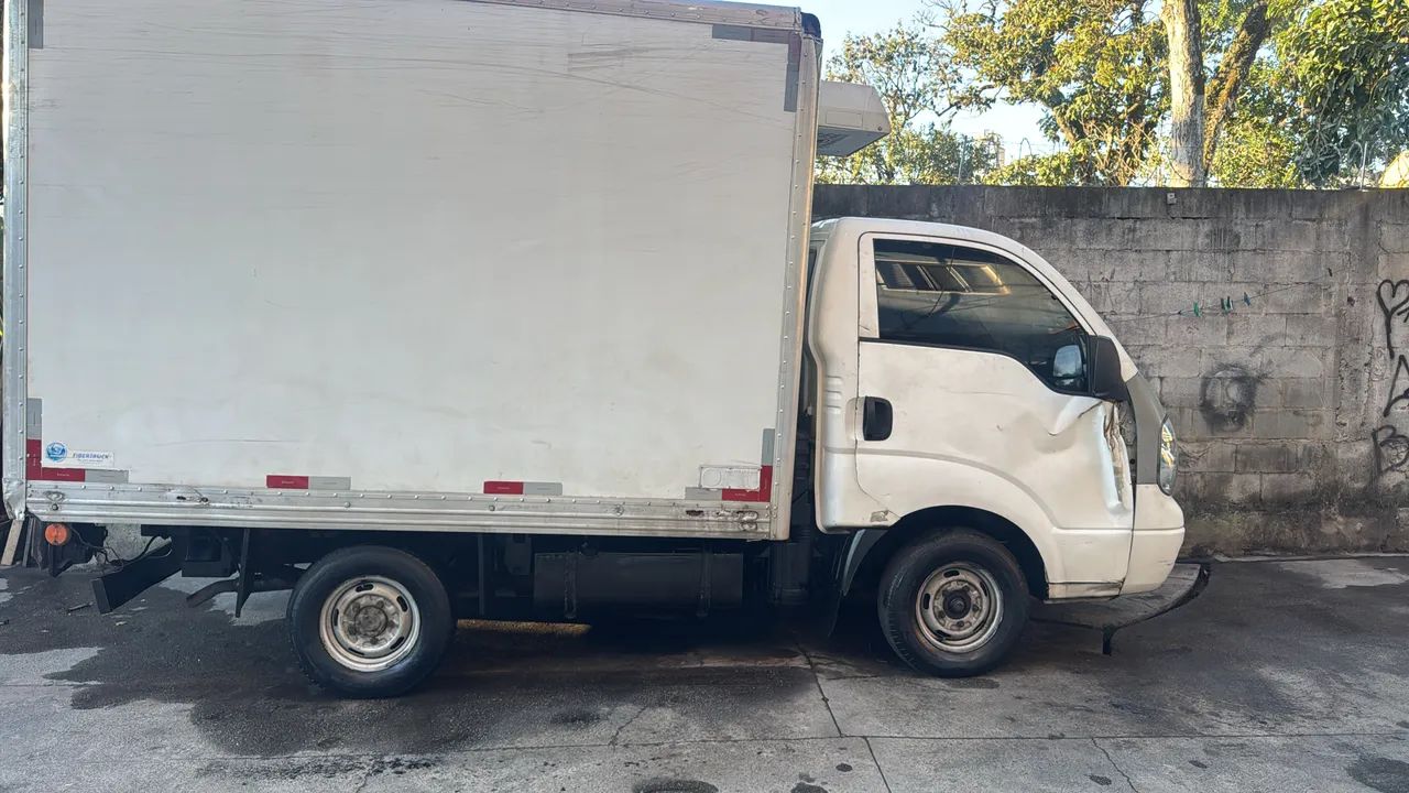 FRETES E MUDANÇAS - CAMINHÃO HR ? | RÁPIDO, SEGURO E PREÇO JUSTO  - Foto 2