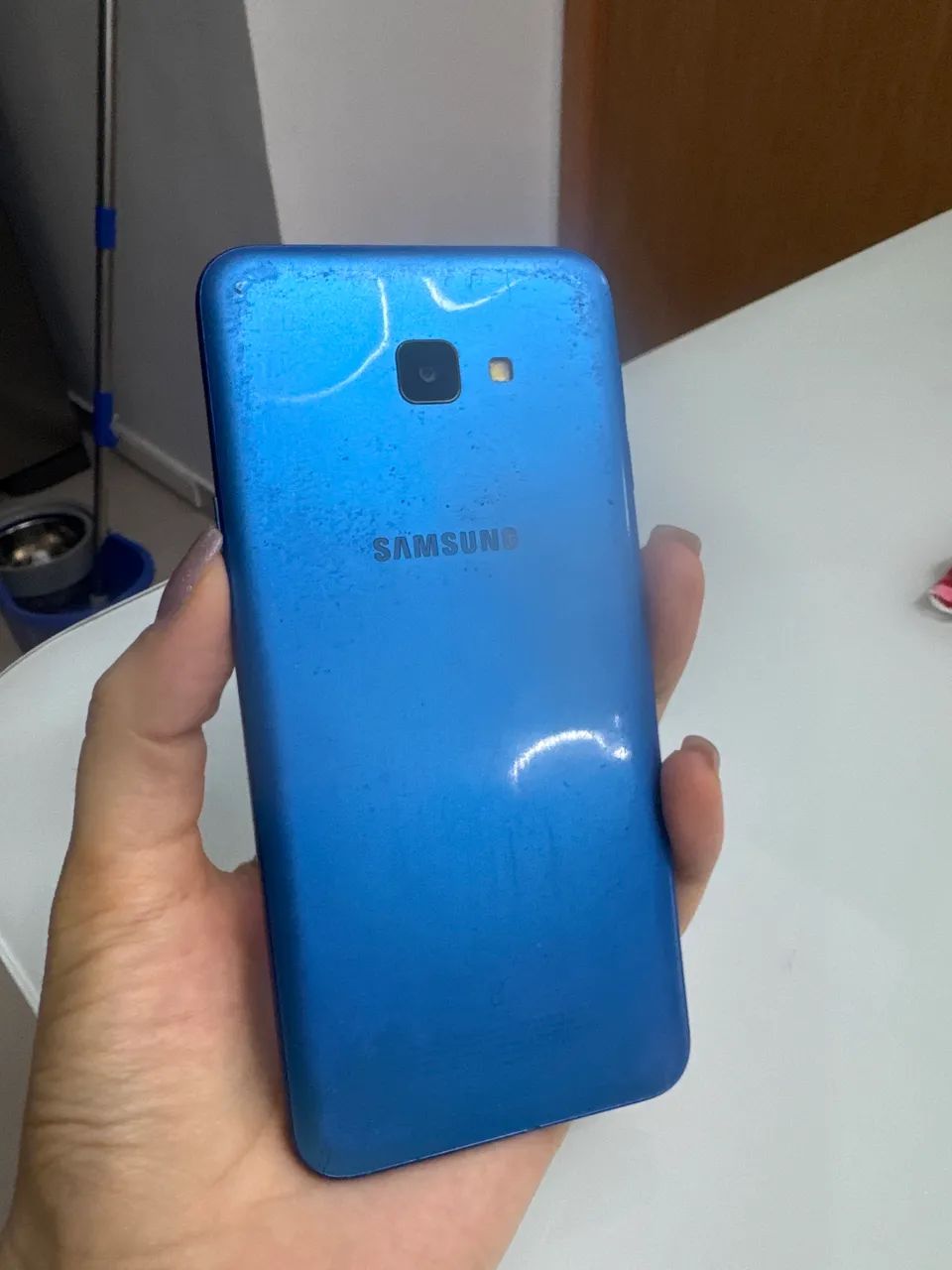 Samsung J4 - Foto 2