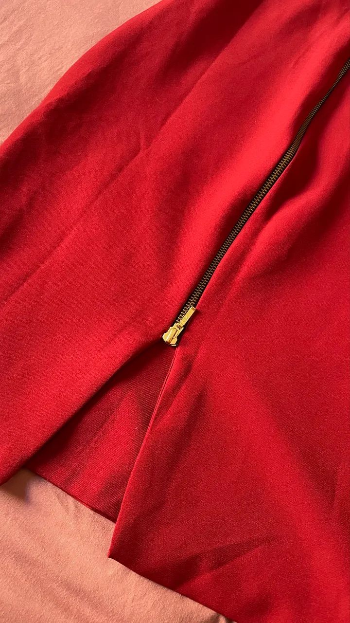 Vestido justo com detalhe costas - Foto 3