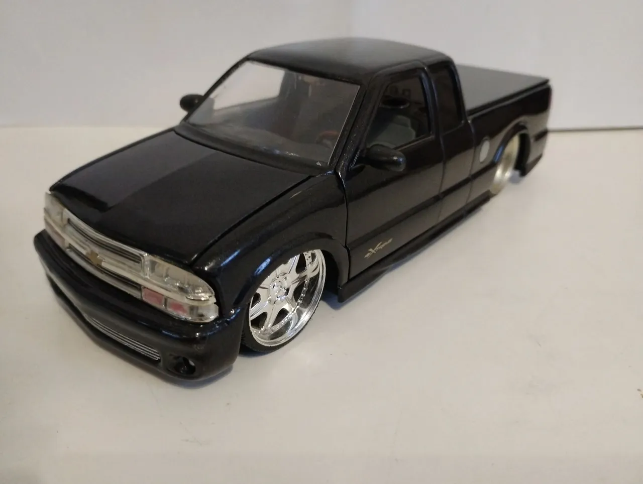 Miniatura antiga rara autoart 1/18 Ford Cortina Rally safari Kenya