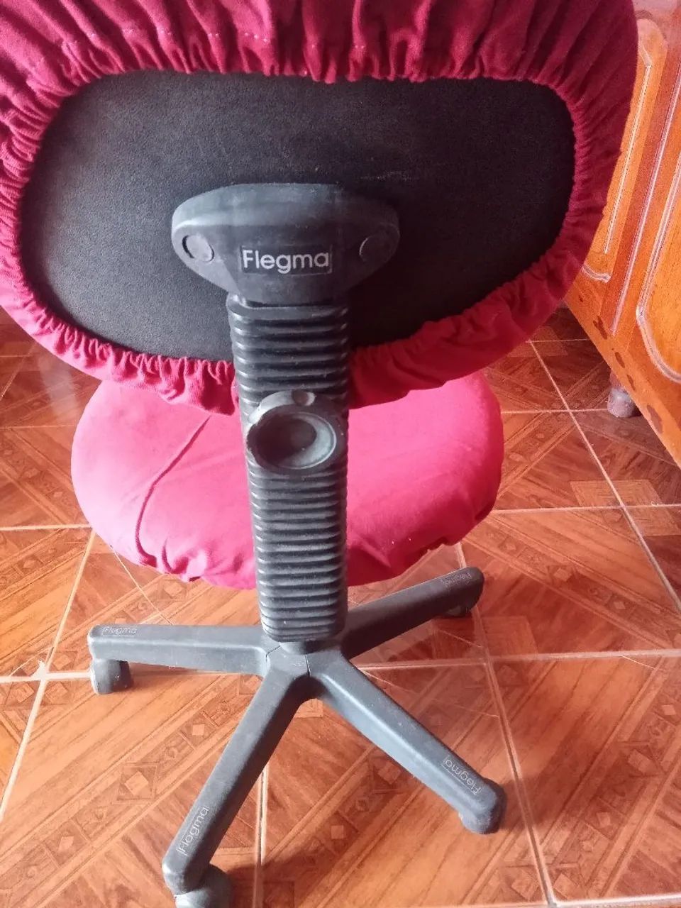 CADEIRA DE ESCRITÓRIO GIRATÓRIA  - Foto 5