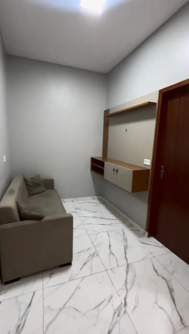 Alugo Apartamento Mobiliado - Um quarto.