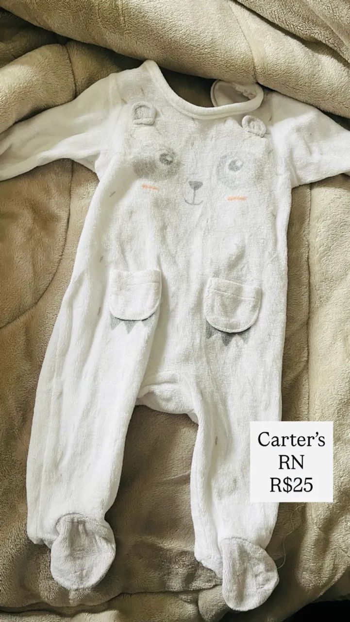 Roupinhas bebê Carters e outras marcas 