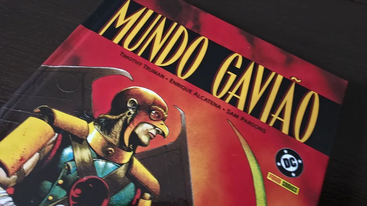 Mundo Gavião - DC Comics - HQ Panini - Foto 5