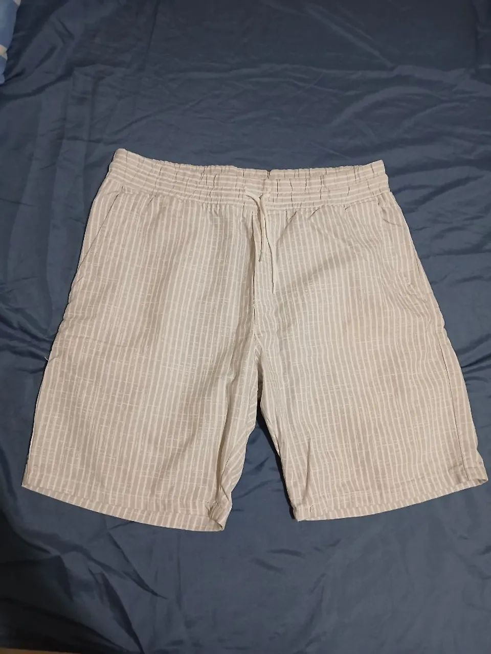 Bermudas jeans masculinas usadas  - Foto 3