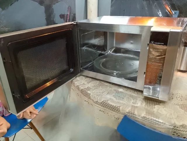 Microondas Electrolux 31Lts