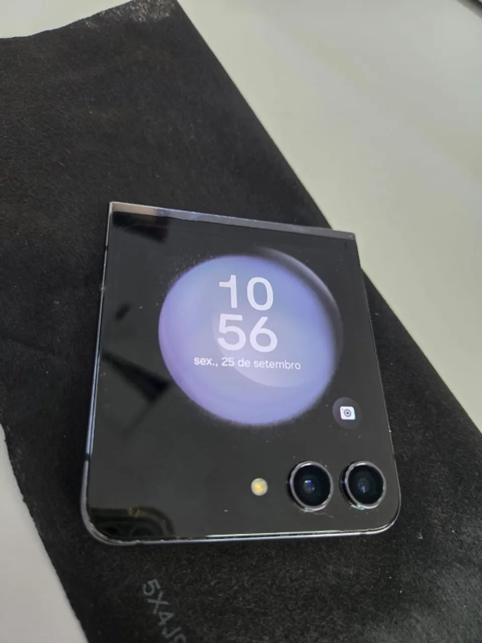 Samsung Galaxy Z Flip 5 (LEIA)