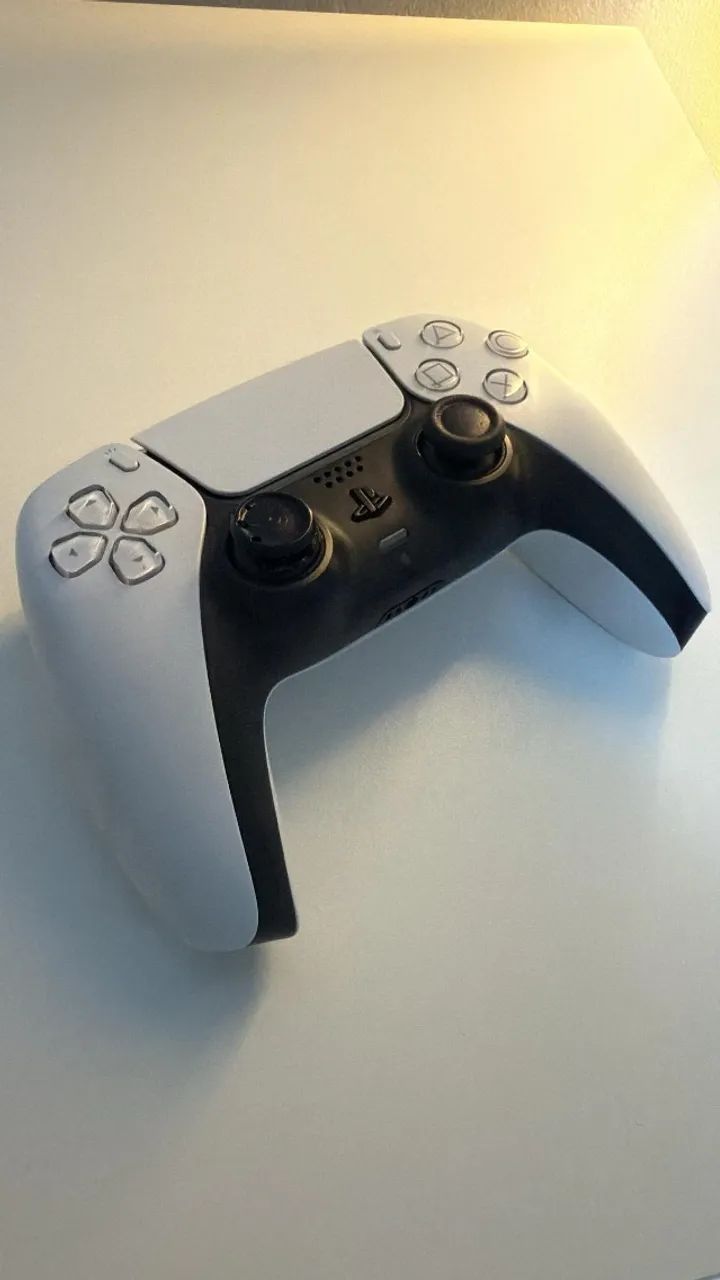 PS5 Fat com leitor + 2 controles DualSense - seminovo - Foto 4